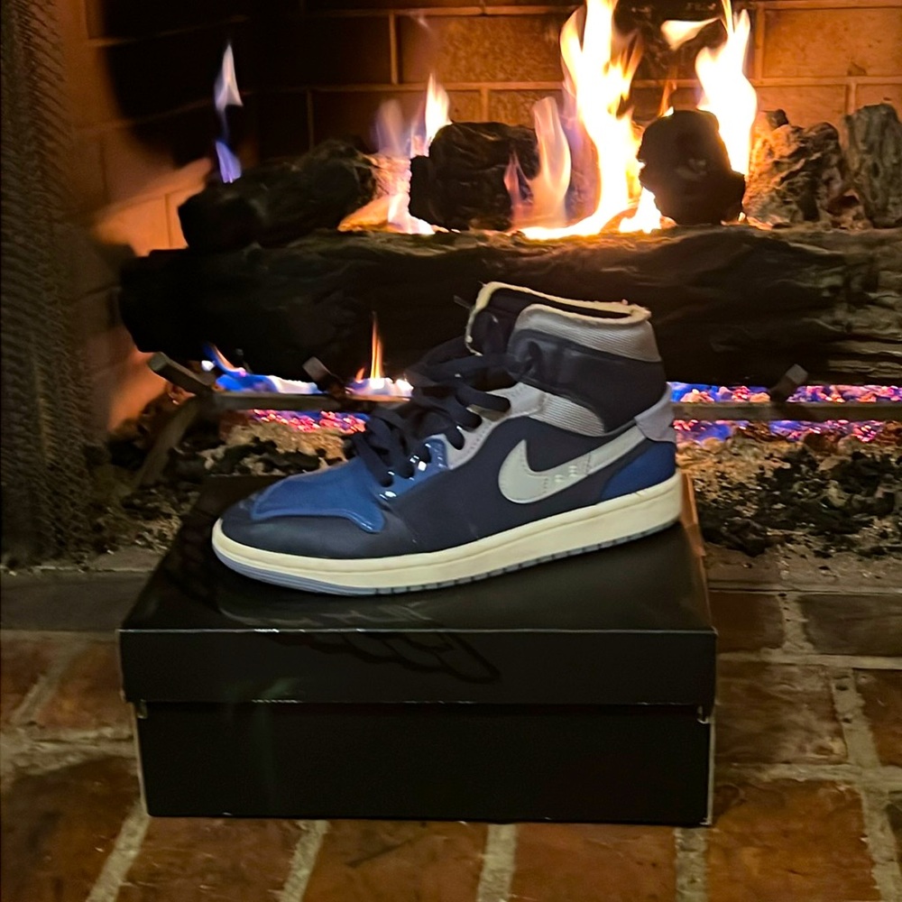 Jordan 1 Mid SE Craft